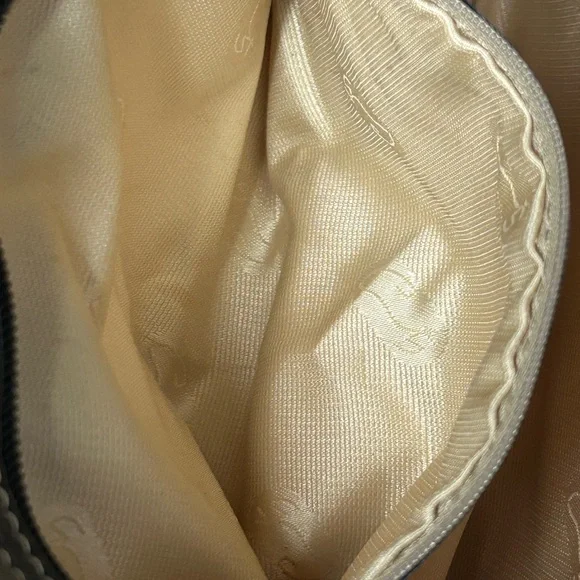 Cats (Made In Spain) Black and White Leather Bag w/Cherry Charm Approx. 13x9 x 2 - Picture 14 of 17